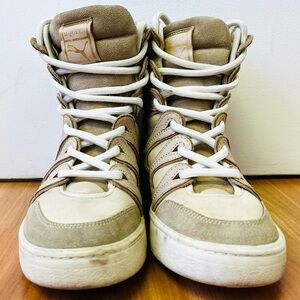 Alexander McQueen Beige and White High-Top Sneakers (6US/USED)